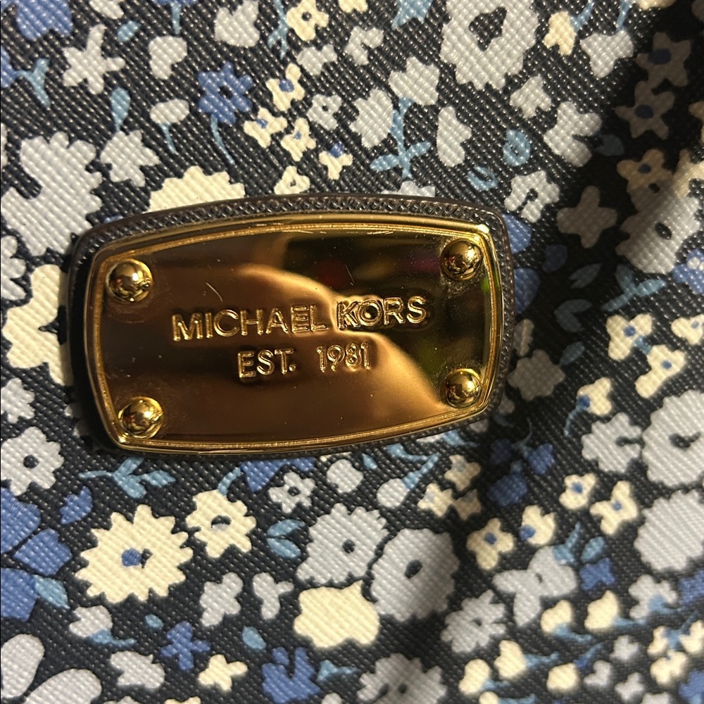 Michael Kors Emry Large TZ Tote‎ Navy Floral - Picture 2 of 4